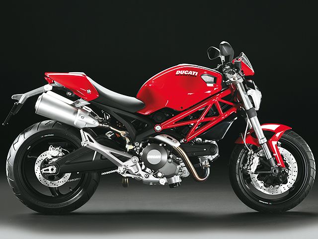 2008年 Monster 696+ (カタログメイン)