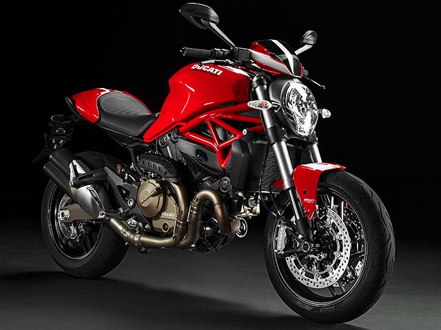 2015年 Monster 821 Stripe (カタログメイン)