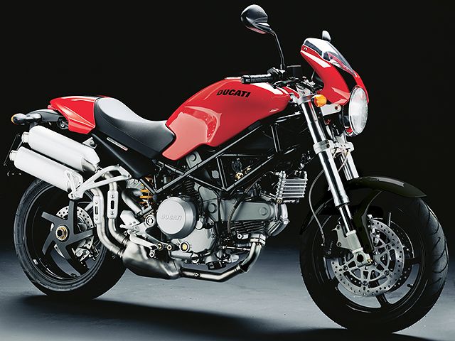 2005年 Monster S2R (カタログメイン)