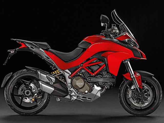 2016年 Multistrada 1200 レッド(カタログメイン)