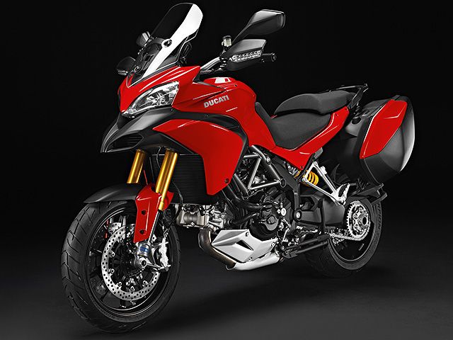 2011年 Multistrada 1200S Touring Edition レッド(カタログメイン)