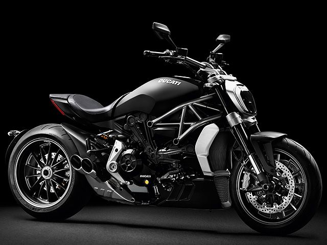 2016年 X Diavel (カタログメイン)