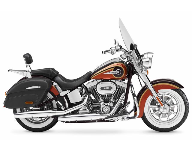 2014年 CVO FLSTNSE Softail Deluxe メイプルメタリック&アトミックオレンジ/エアフローグラフィックス(カタログメイン)