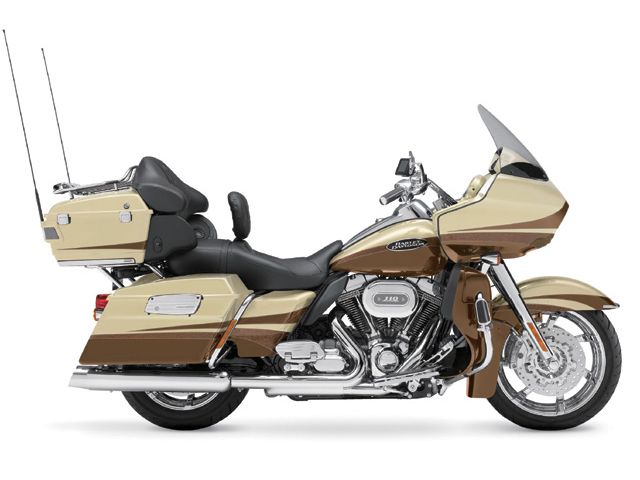 2011年 CVO FLTRUSE Road Glide Ultra フロスティッドアイボリー&ビンテージゴールド(カタログメイン)