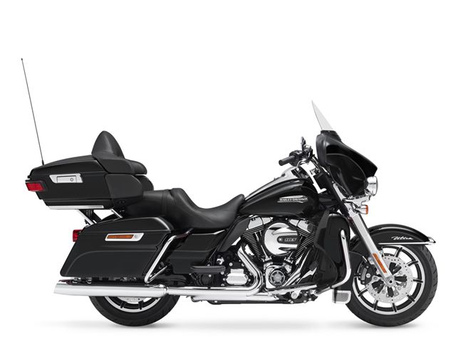 2014年 FLHTCU TC Electra Glide Ultra Classic ビビッドブラック(カタログメイン)