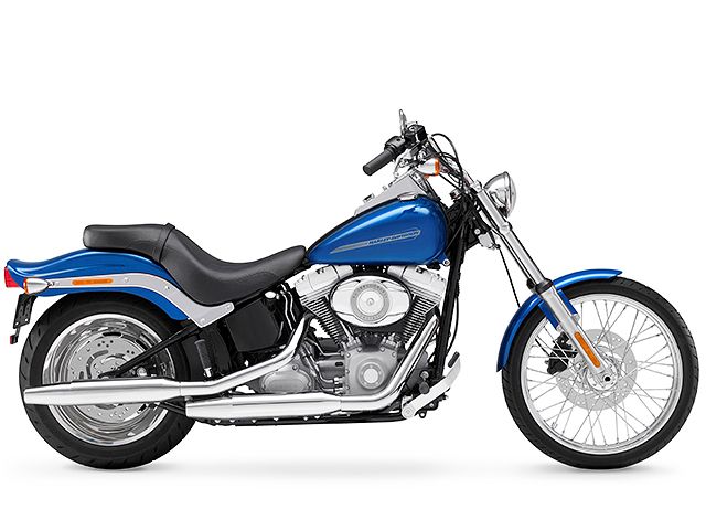 2010年 FXST Softail Standard モノトーンカラー(カタログメイン)