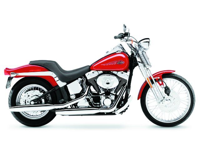 2004年 FXSTS Springer Softail モノトーンカラー(カタログメイン)