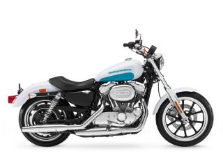 2016年 XL883L Super Lowクラッシュドアイスパール/フロステッドティールパール