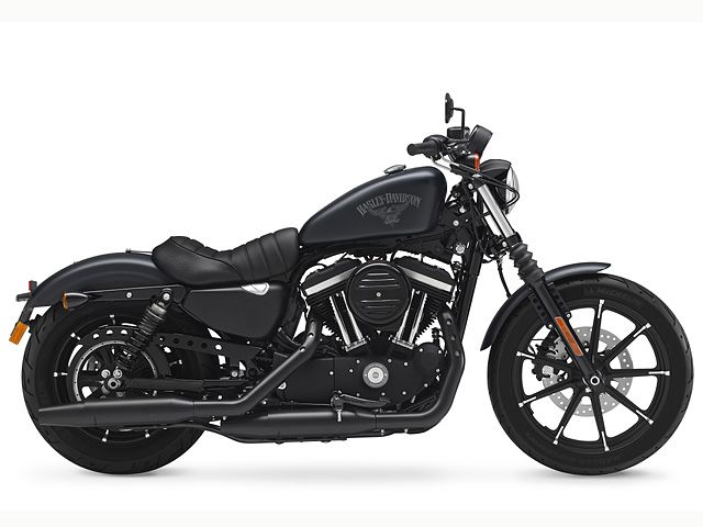 2018年 XL883N Iron883 (カタログメイン)