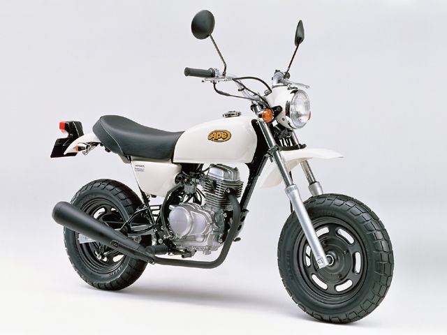 2001年 Ape50 クラシカルホワイト(カタログメイン)