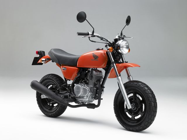 2007年 Ape50 シャイニーオレンジ(カタログメイン)