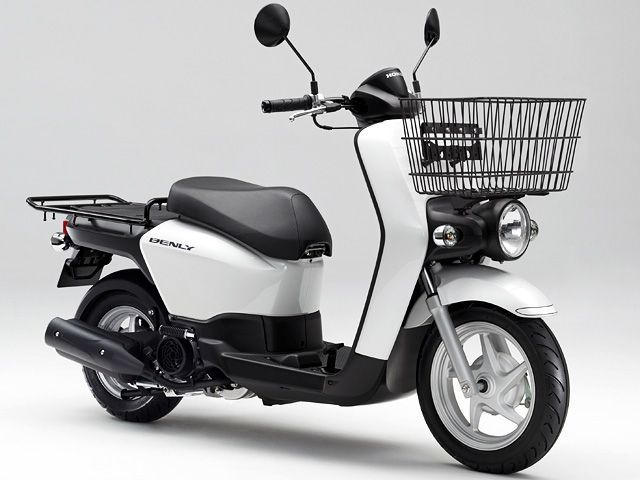 2012年 BENLY 110 PRO パールホワイト(カタログメイン)