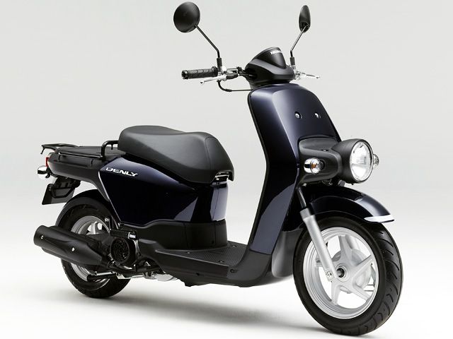 2012年 BENLY 110 オニキスブルーメタリック×ブラック(カタログメイン)