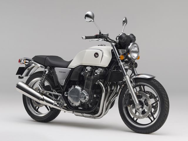 2010年 CB1100 Type 2 ABS パールミルキーホワイト(カタログメイン)