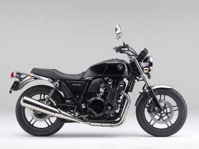2012年 CB1100 BLACK STYLE ABS グラファイトブラック(カタログメイン)
