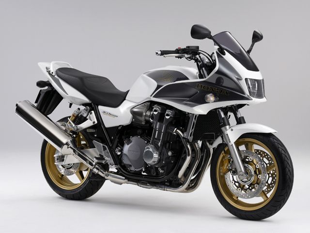 2008年 CB1300 SUPER BOL D'OR ABS パールサンビームホワイト/チェッカーブラックメタリック(カタログメイン)