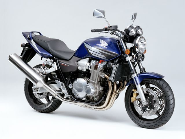 2003年 CB1300 SUPER FOUR パールヘロンブルー/フォースシルバーメタリック(カタログメイン)