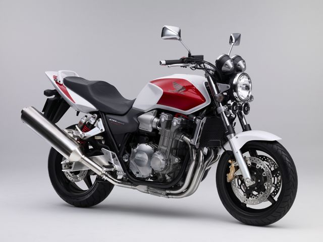 2007年 CB1300 SUPER FOUR パールサンビームホワイト/キャンディーアルカディアンレッド(スタンダードモデル)(カタログメイン)