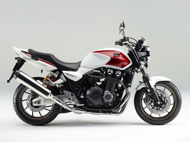 2014年 CB1300 SUPER FOUR パールサンビームホワイト(カタログメイン)