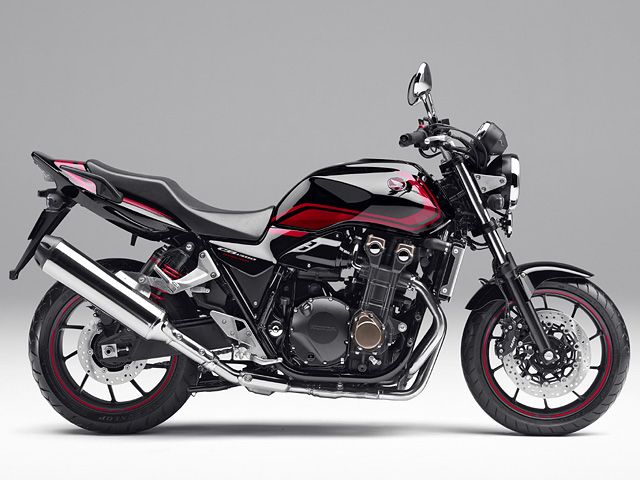 2016年 CB1300 SUPER FOUR E Package Special Edition グラファイトブラック/キャンディーアルカディアンレッド(カタログメイン)