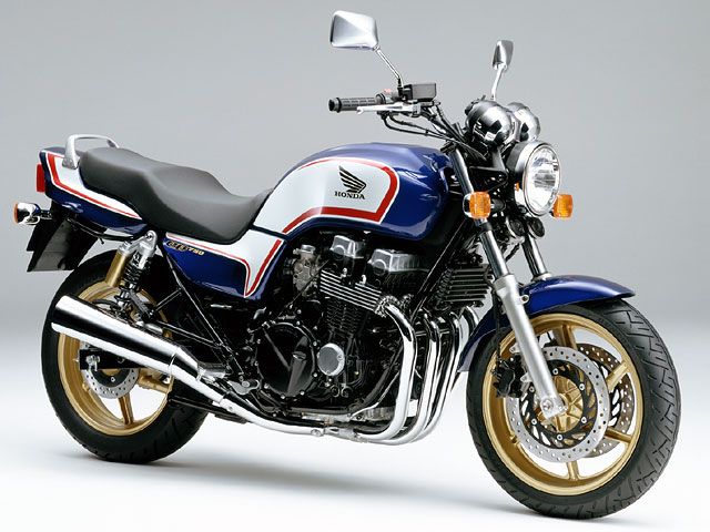 2005年 CB750 パールヘロンブルー(カタログメイン)