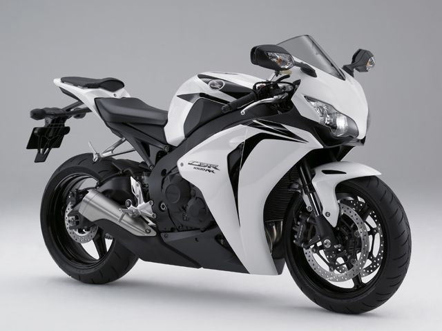 2008年 CBR1000RR パールサンビームホワイト(カタログメイン)