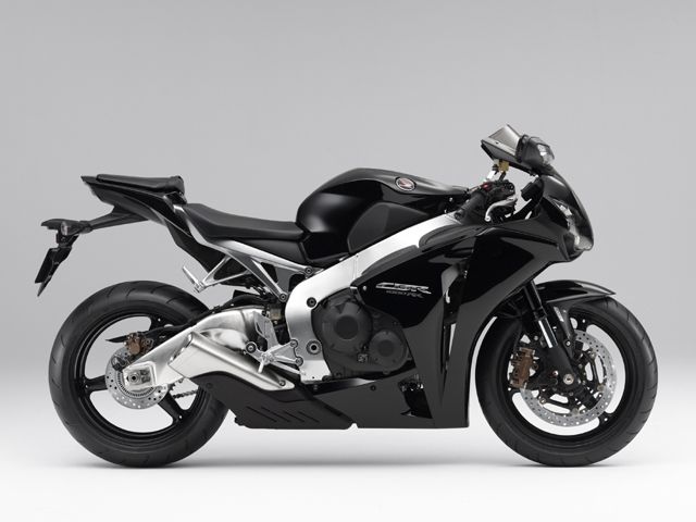 2011年 CBR1000RR ABS グラファイトブラック(カタログメイン)