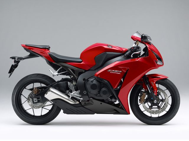 2012年 CBR1000RR ABS ヴィクトリーレッド(カタログメイン)