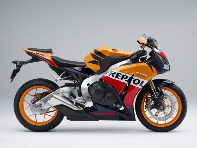 2013年 CBR1000RR ABS Special Edition バイブラントオレンジ(スペシャルエディション)(カタログメイン)