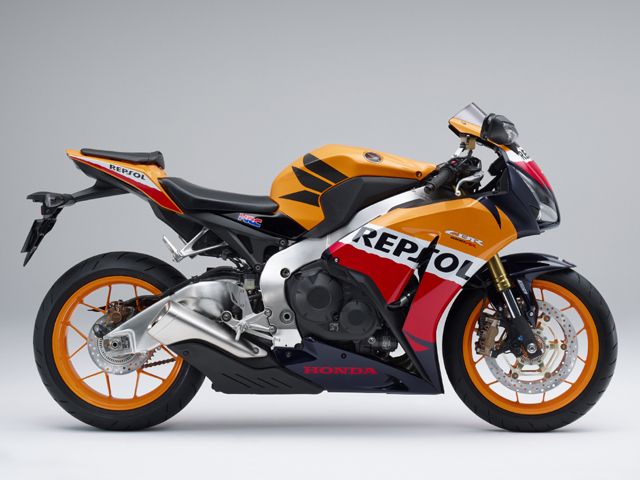 2013年 CBR1000RR Special Edition バイブラントオレンジ(スペシャルエディション)(カタログメイン)