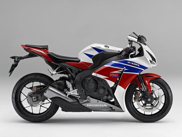 2014年 CBR1000RR ABS ロスホワイト(カタログメイン)