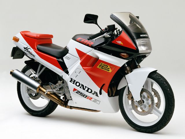 1987年 CBR250R ブラック/ホワイト(カタログメイン)