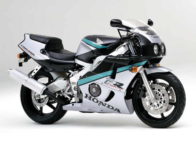 1990年 CBR400RR ブラック/シルバー(カタログメイン)