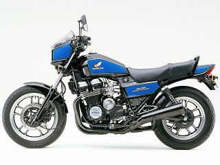 1984年 CBX750 HORIZONブラック/ブルー