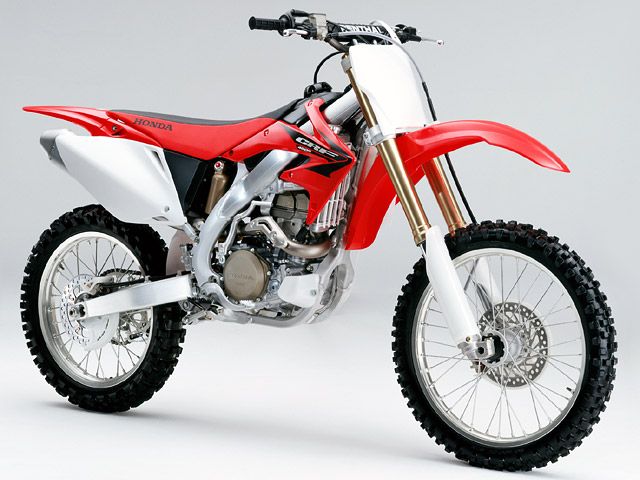 2005年 CRF450R エクストリームレッド(カタログメイン)