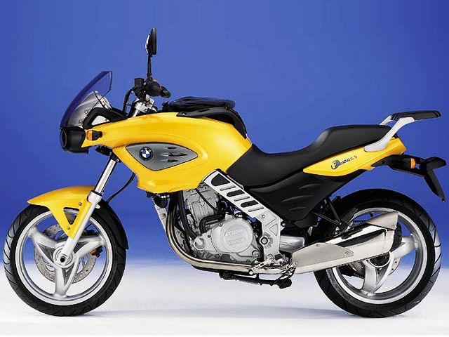 2004年 F650CS Scarver (カタログメイン)