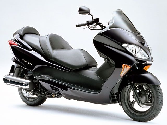 2004年 FORZA Z パールサイバーブラック(カタログメイン)