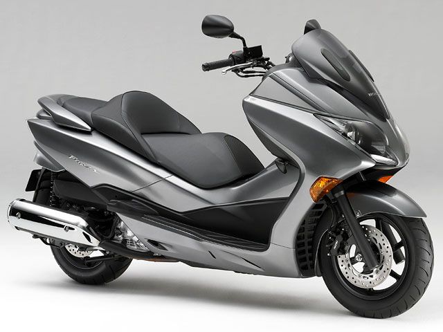 2009年 FORZA Z (カタログメイン)