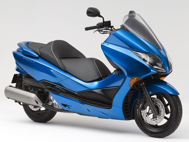 2011年 FORZA Z (カタログメイン)