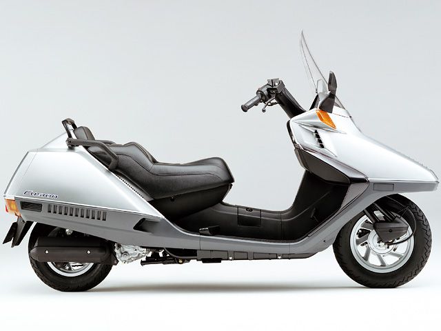 2003年 FUSION フォースシルバーメタリック(カタログメイン)