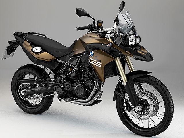 2013年 F800GS カラマタ・メタリック・マット(カタログメイン)