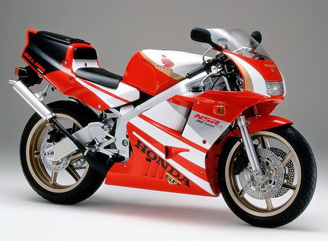 1990年 NSR250R SP (カタログメイン)