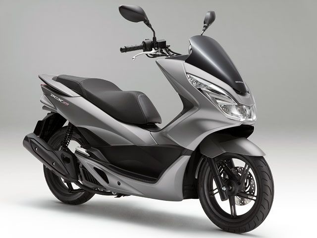 2014年 PCX150 マットテクノシルバーメタリック(カタログメイン)