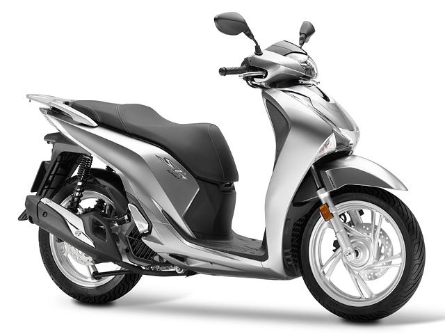 2017年 SH150i (カタログメイン)