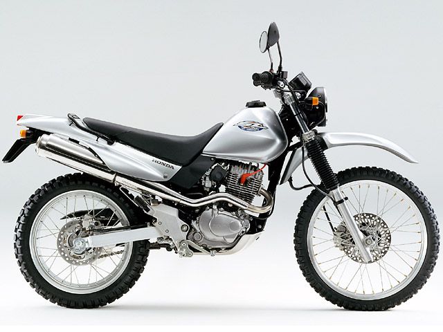 2001年 SL230 ブーンシルバーメタリック(カタログメイン)