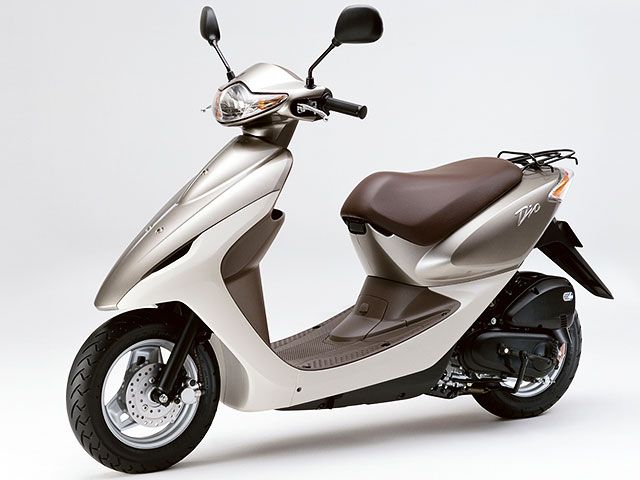 2004年 Smart Dio Deluxe ラクスゴールドメタリック(カタログメイン)