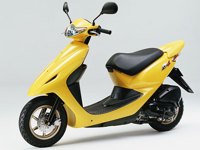 2002年 Smart Dio Z4 クリッパーイエロー(カタログメイン)