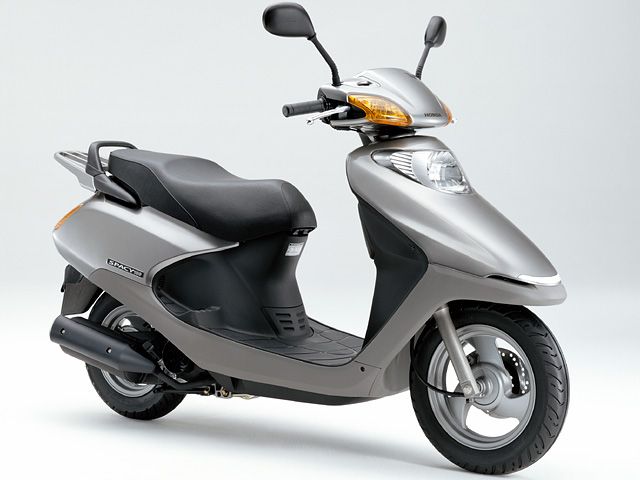 2003年 SPACY 100 ボスグレーメタリック(カタログメイン)