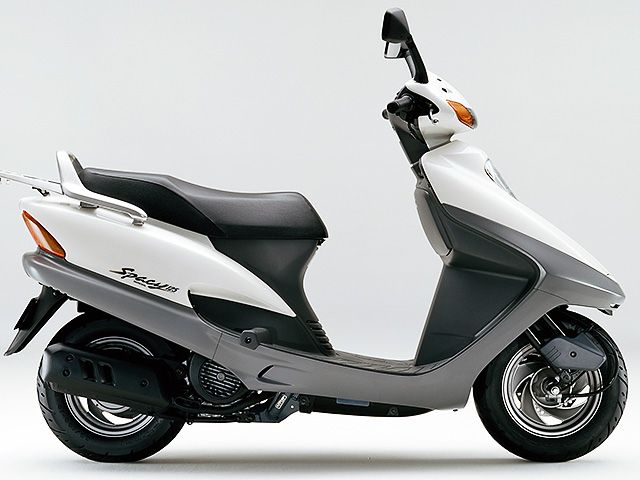 2000年 SPACY 125 パールシーシェルホワイト(カタログメイン)