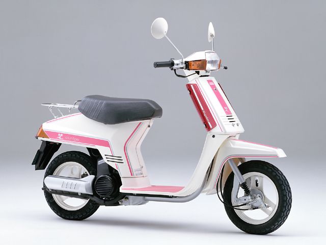 1983年 TACT Courreges ホワイト/ピンク(カタログメイン)